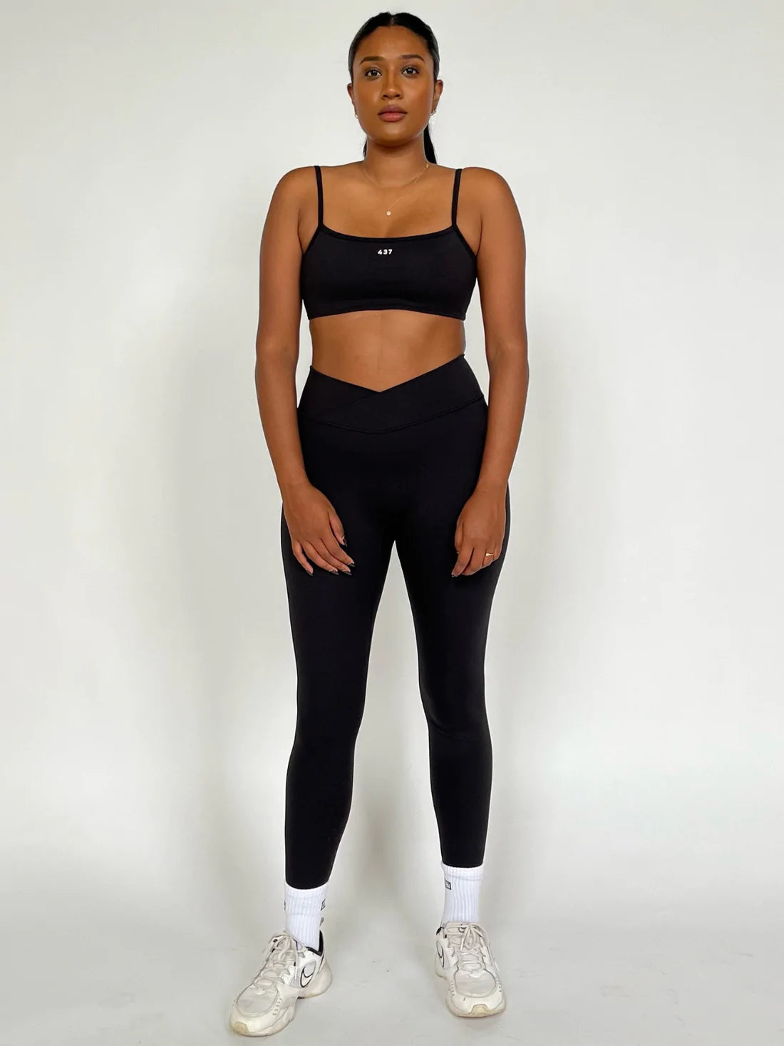 The V Legging