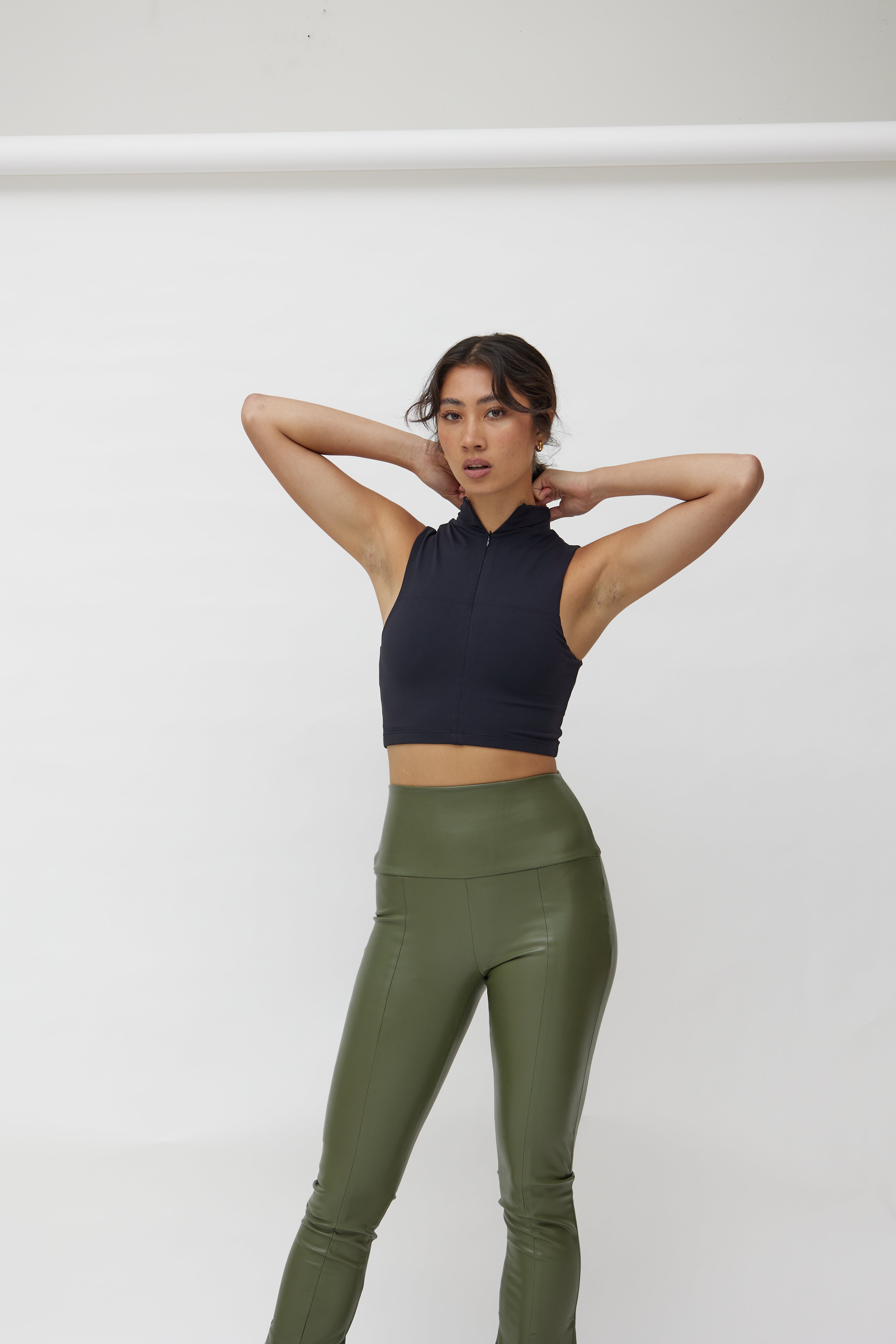 River Lift High Neck Tank