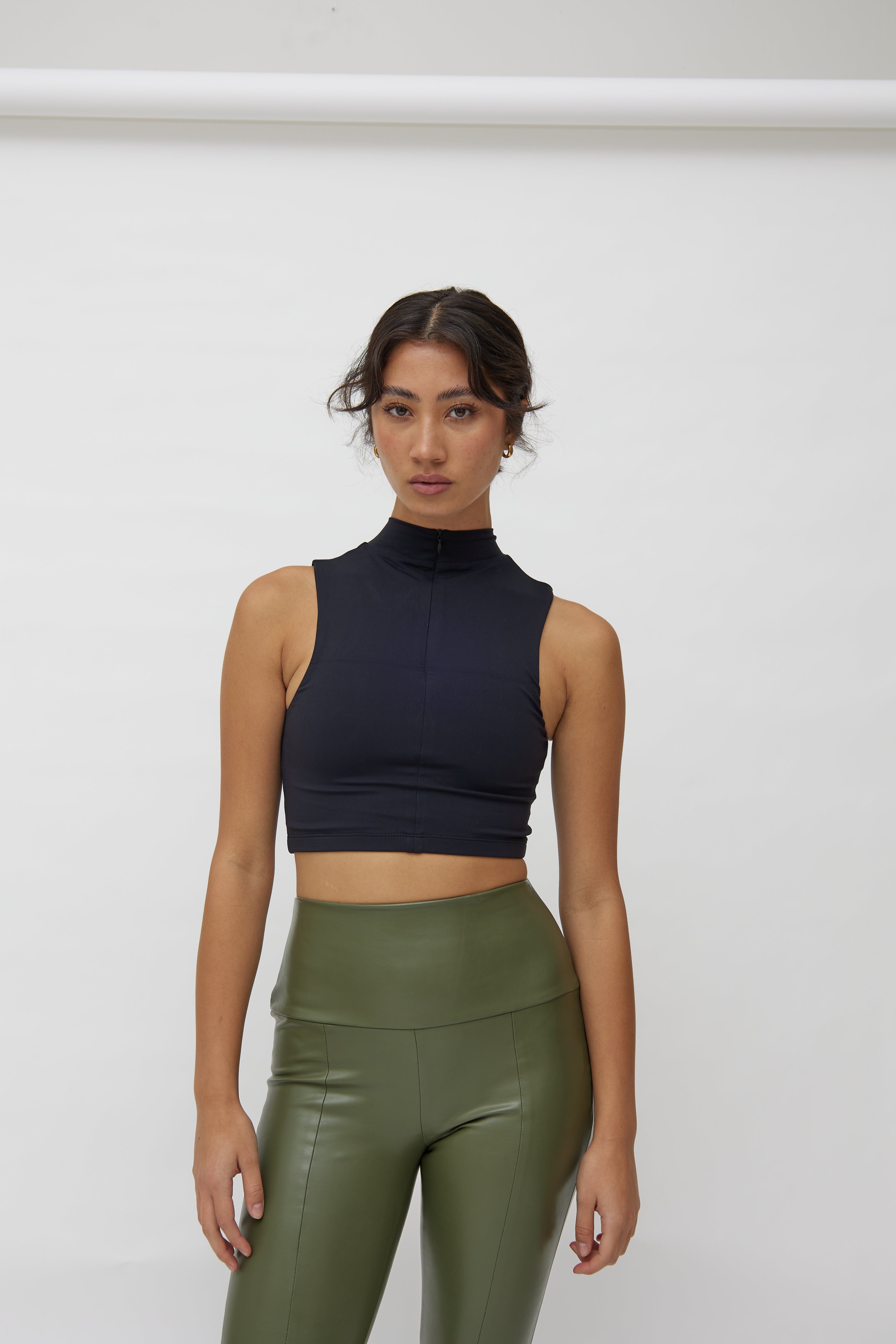 River Lift High Neck Tank