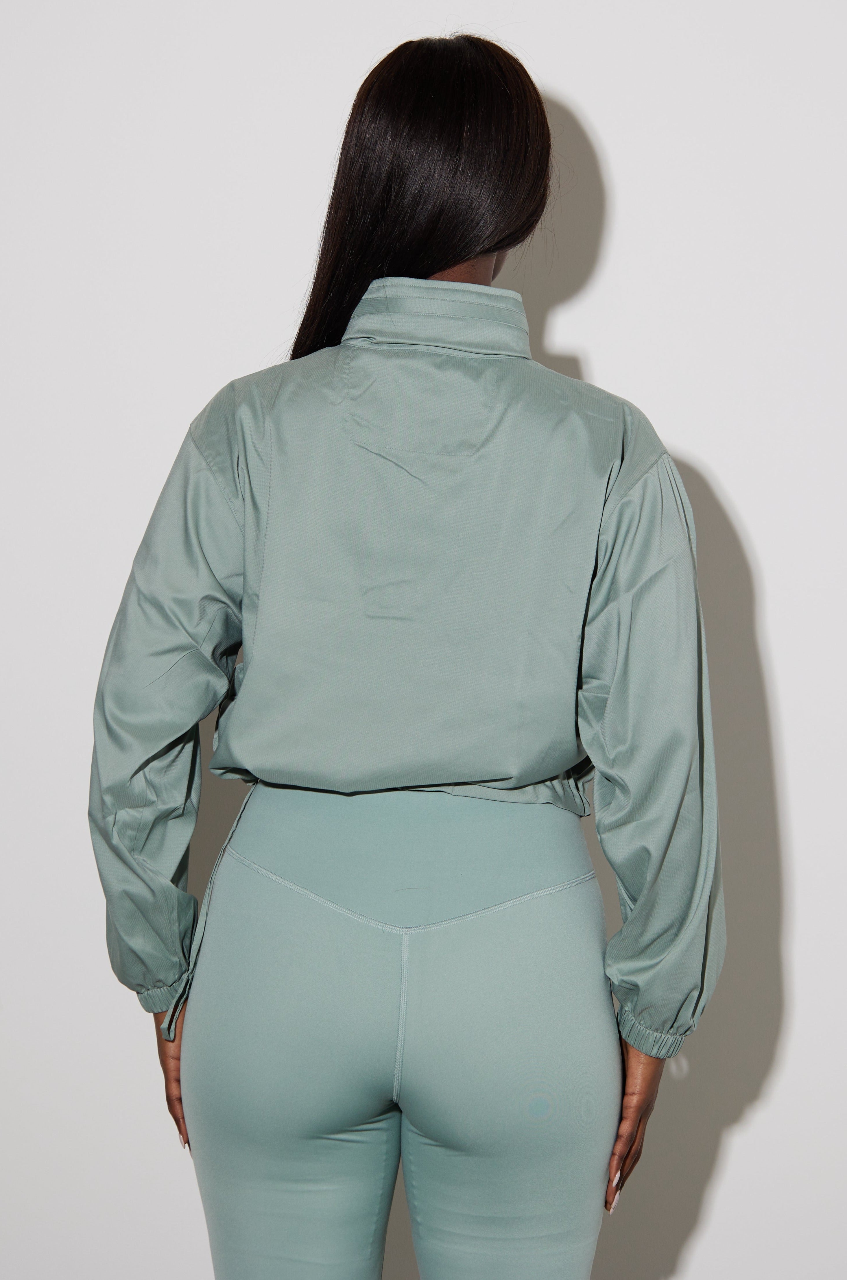 Huddle Half-Zip Windbreaker