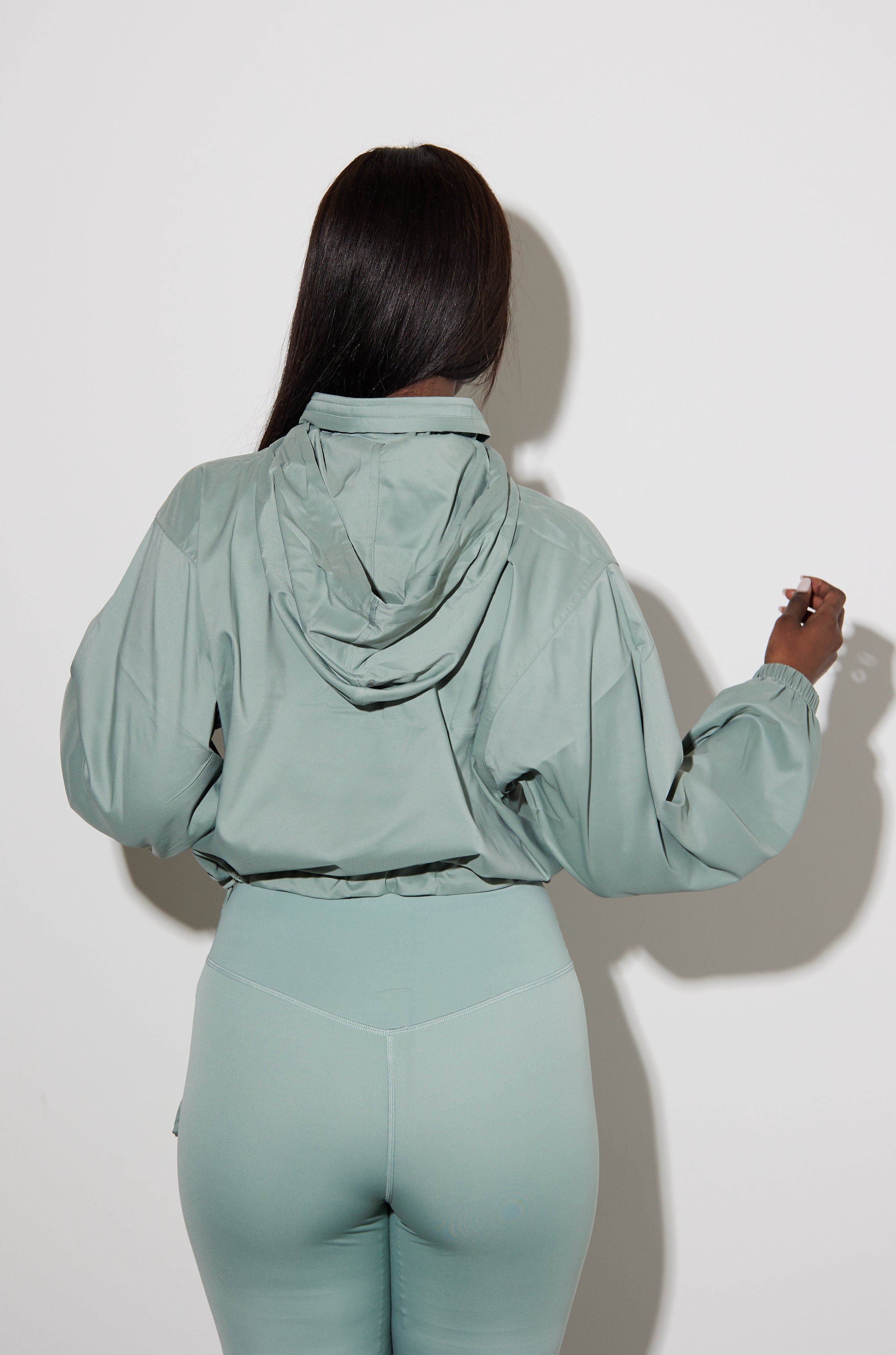 Huddle Half-Zip Windbreaker