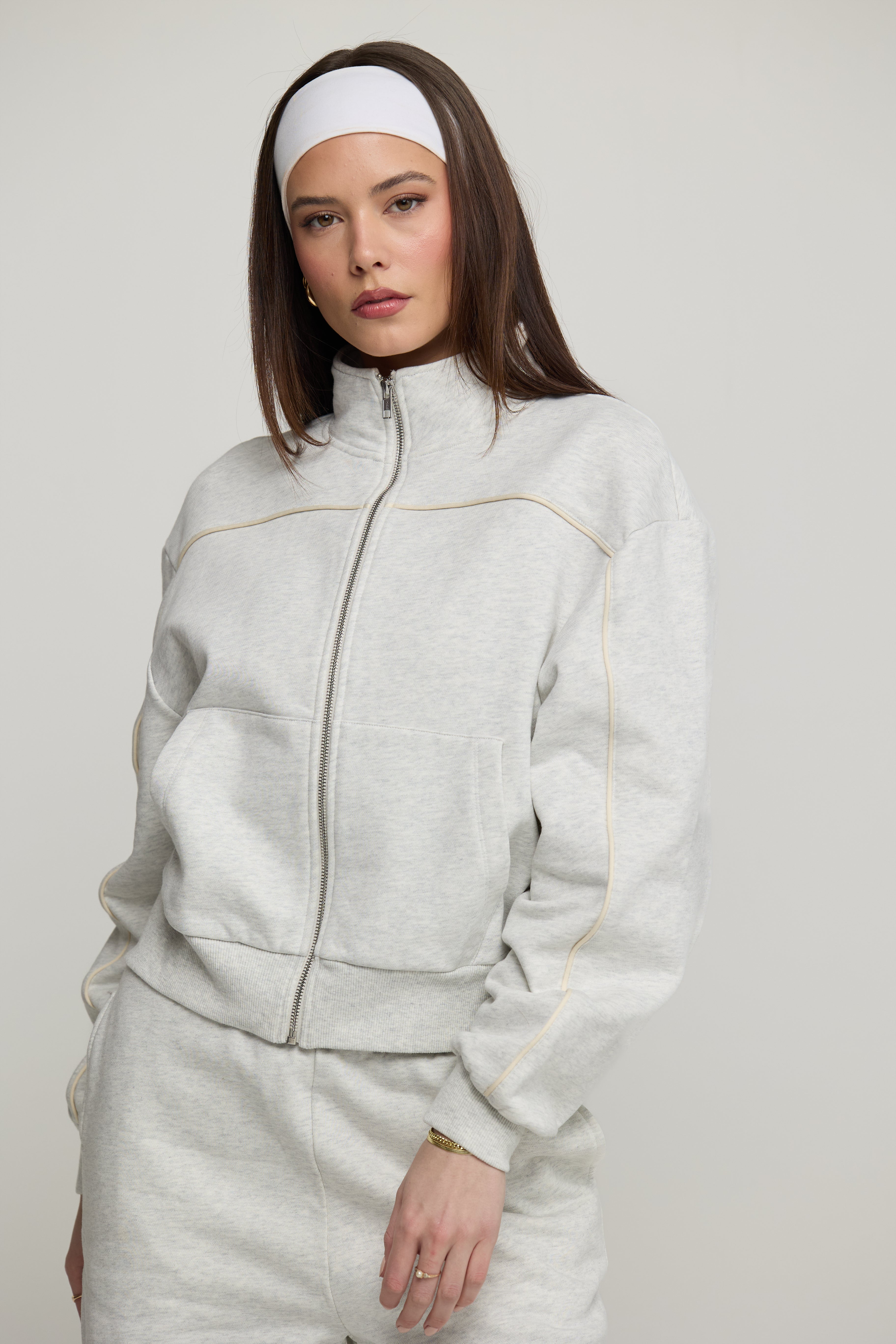 Oversized Zip
