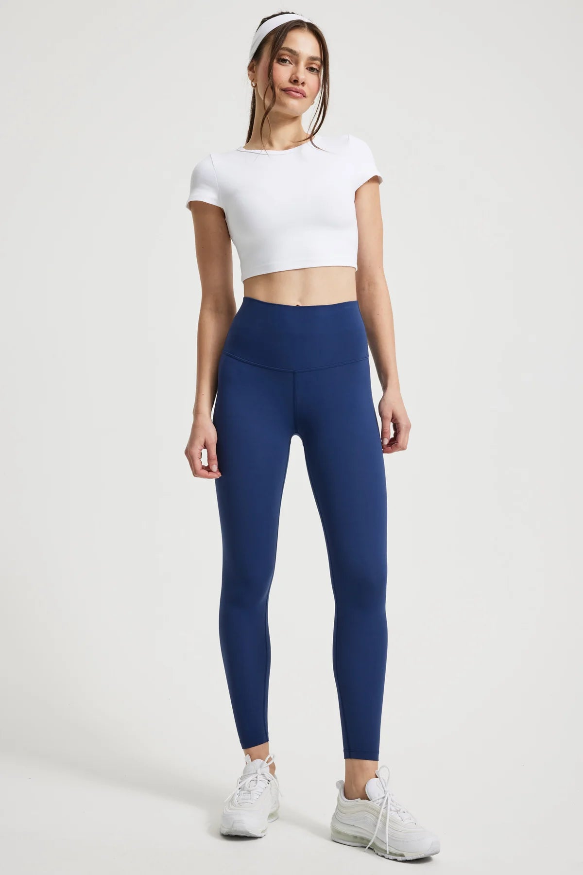 Studio Cropped Active Tee