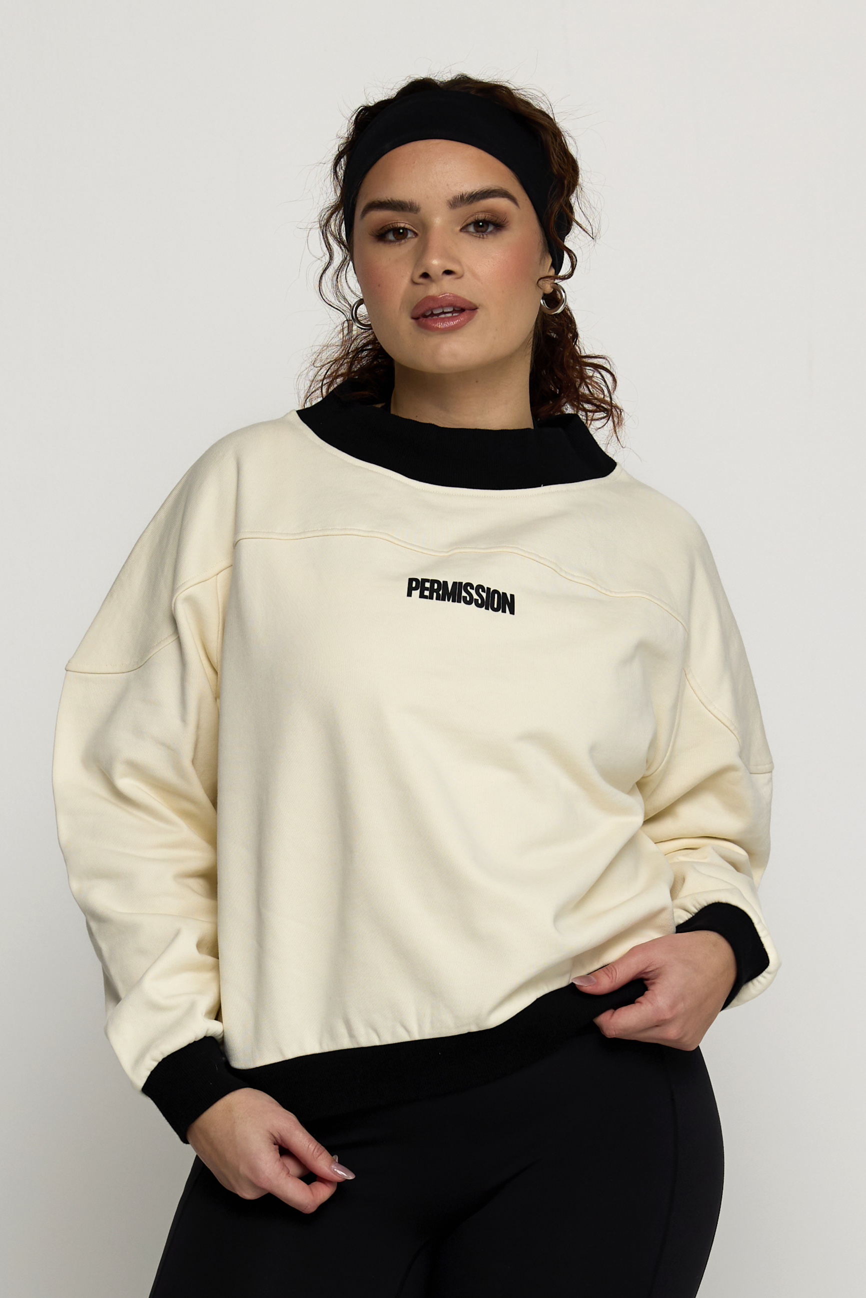 Contrast Mockneck