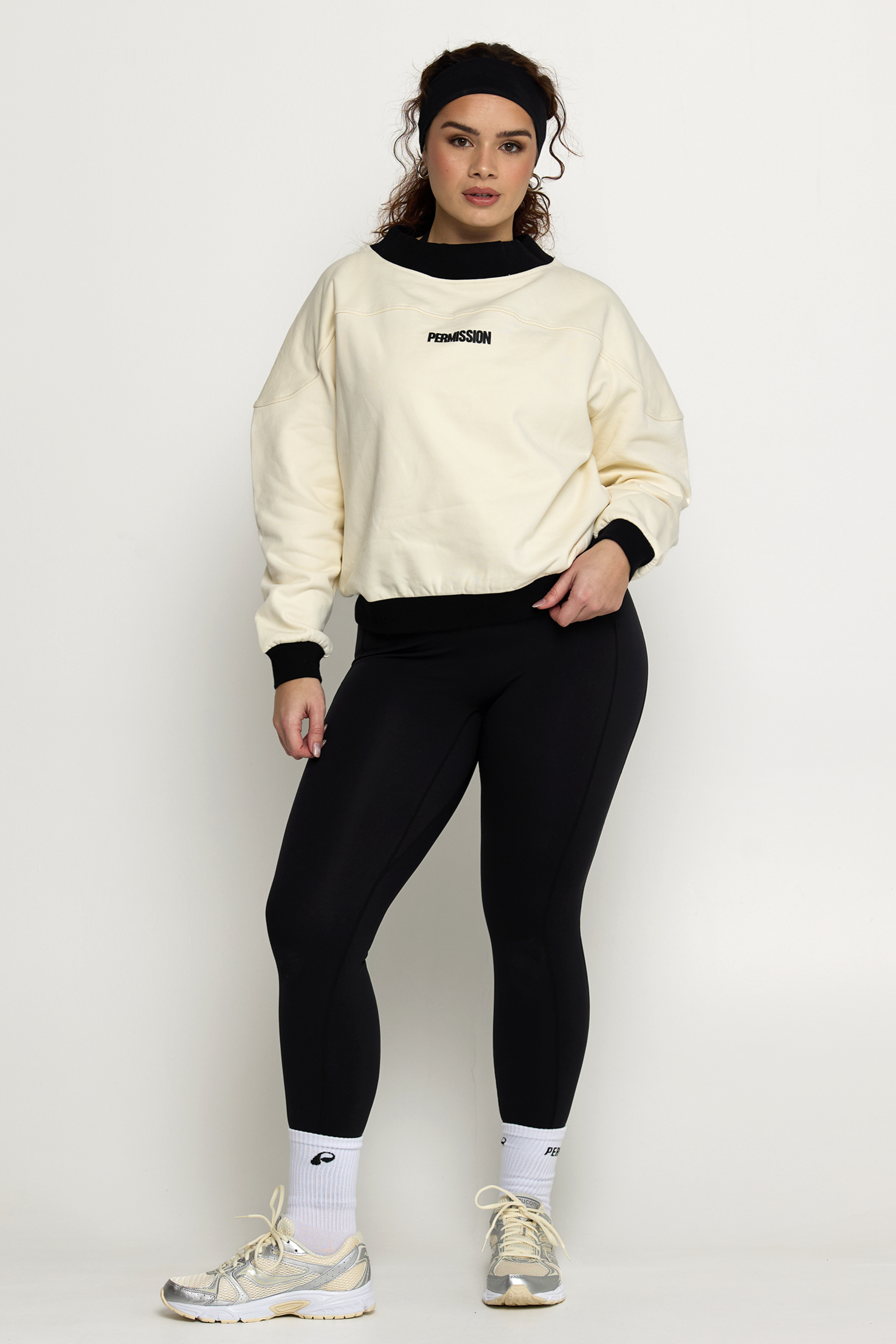 Contrast Mockneck